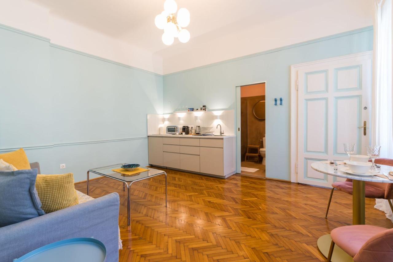 The Escapade From A Jewish District Apartamento *
